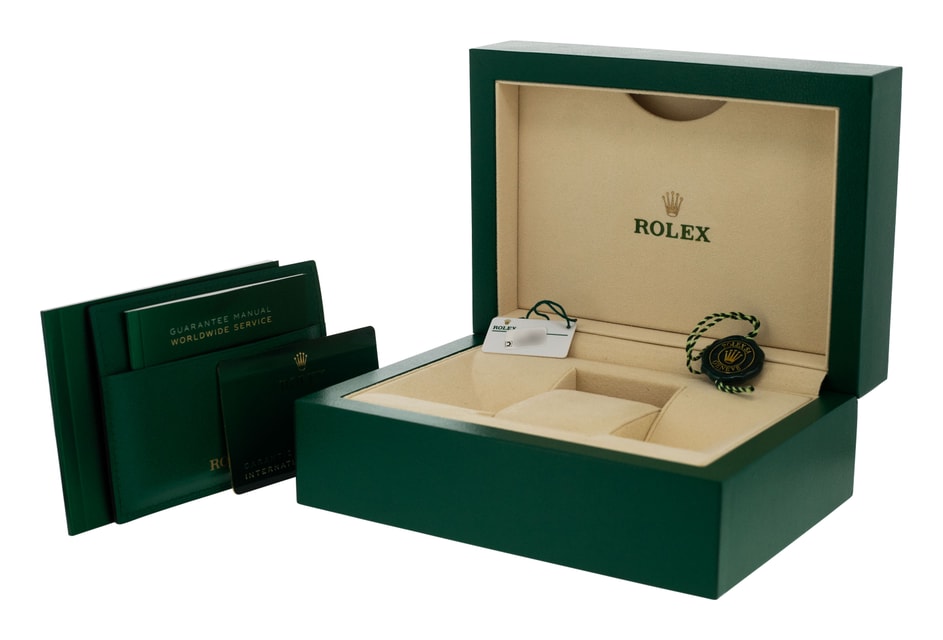 Rolex Sea-Dweller 126600 Image 4